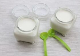Természetes joghurt